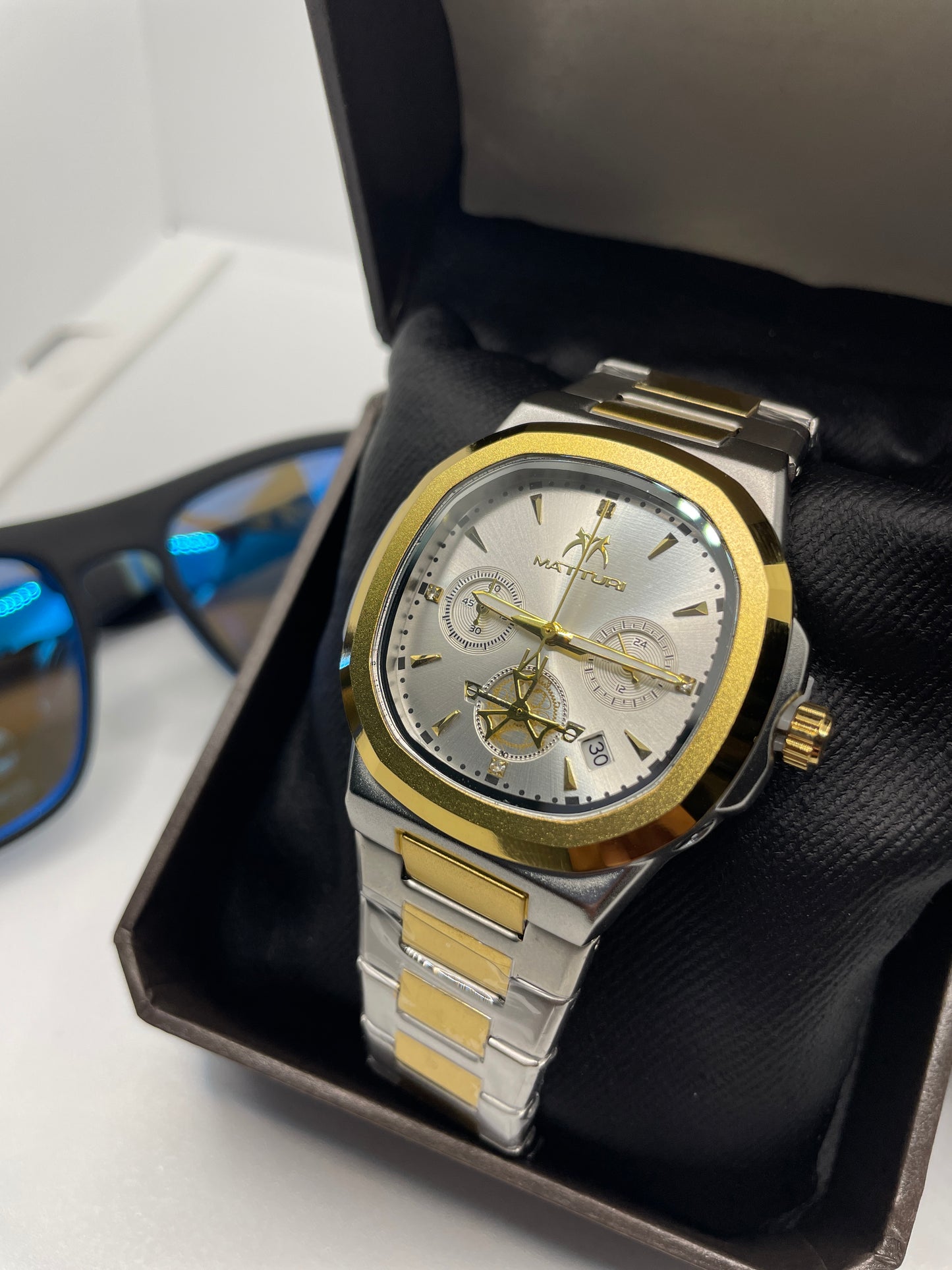 MATTURI ORIGINAL  WATCH with Free Box