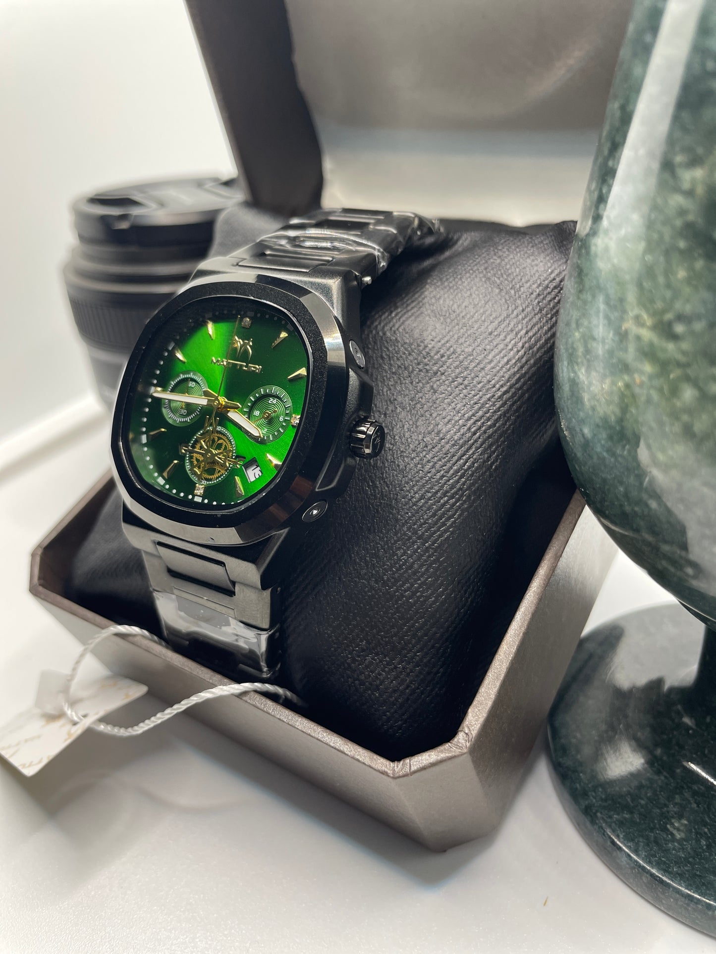 MATTURI ORIGINAL  WATCH with Free Box