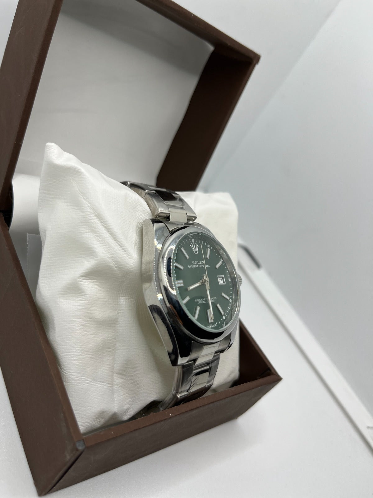 ROLEX SHINE ROUND DIAL WITH MASTER LOCK