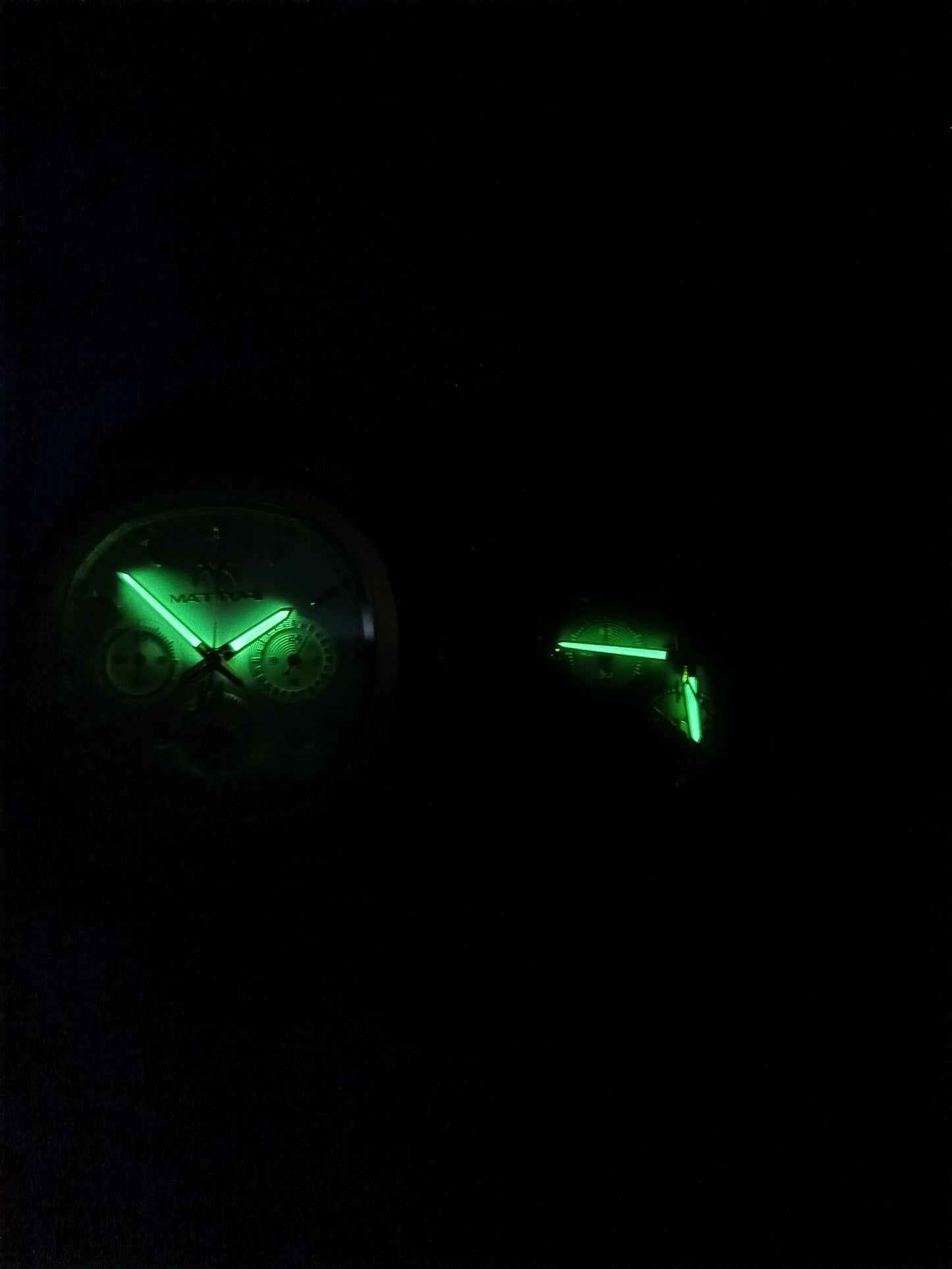 MATTURI ORIGINAL  WATCH with Free Box